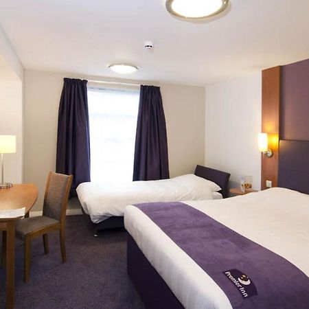 Premier Inn Kidderminster Esterno foto
