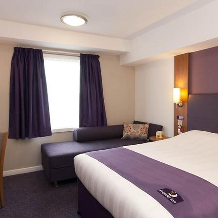 Premier Inn Kidderminster Esterno foto