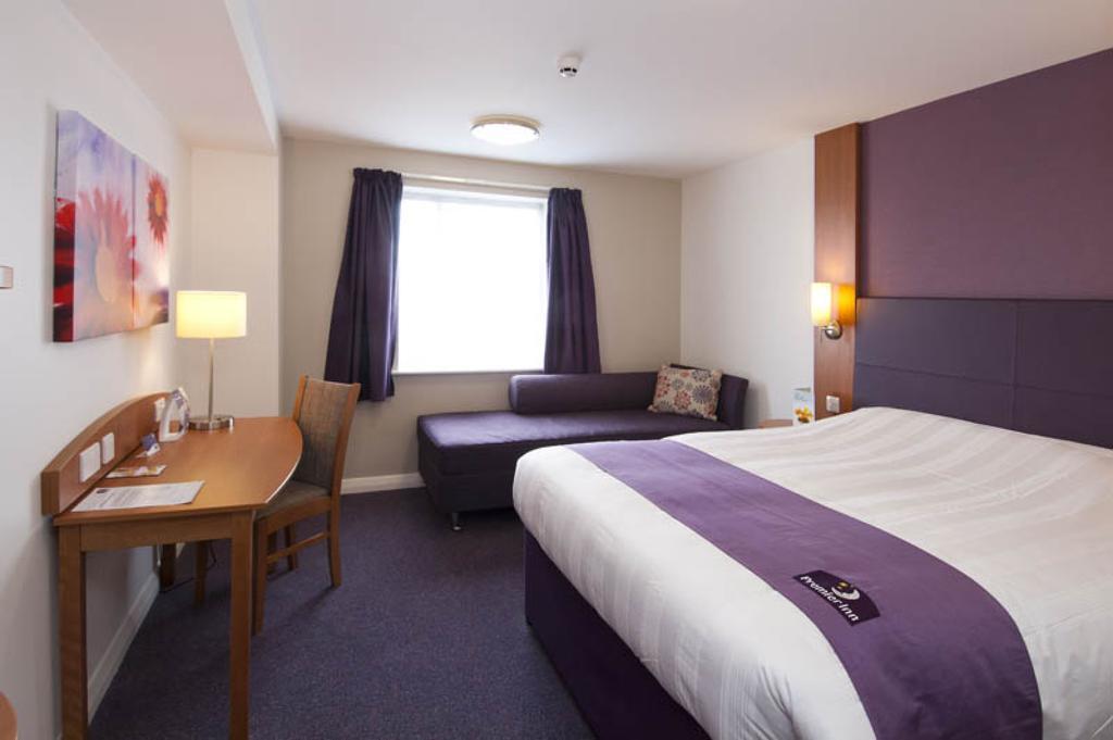 Premier Inn Kidderminster Esterno foto