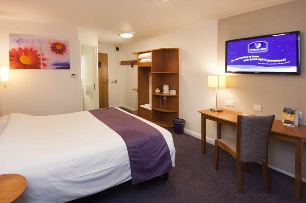 Premier Inn Kidderminster Esterno foto