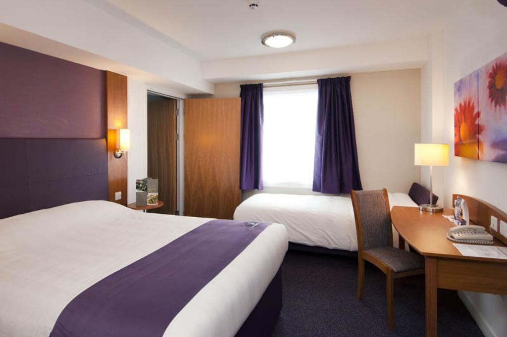 Premier Inn Kidderminster Esterno foto