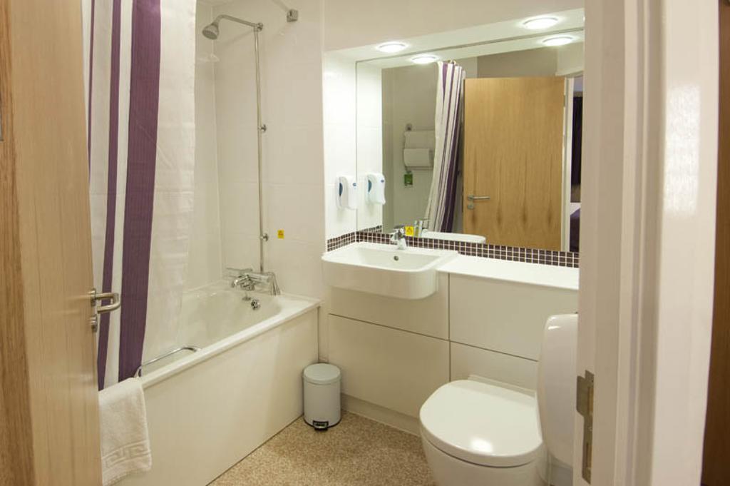 Premier Inn Kidderminster Esterno foto