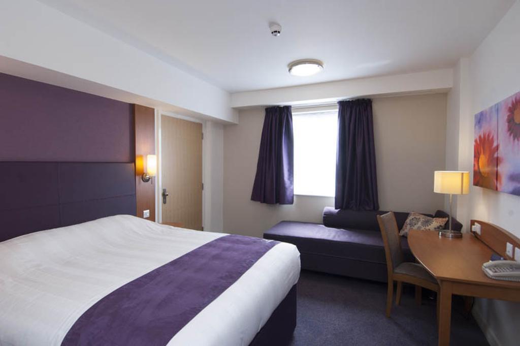 Premier Inn Kidderminster Esterno foto