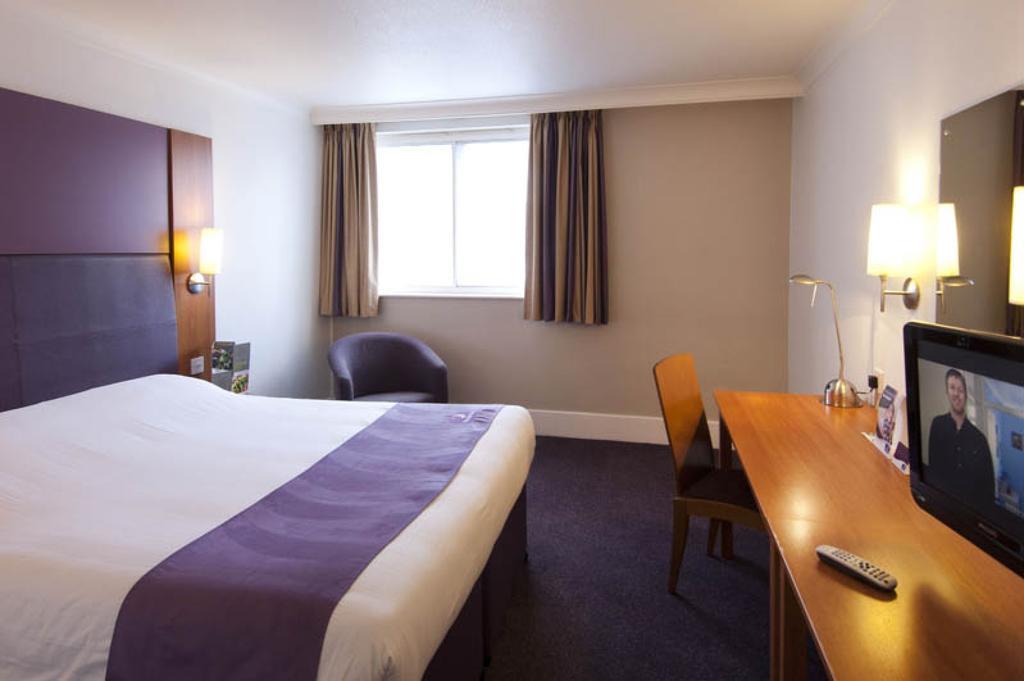 Premier Inn Kidderminster Esterno foto
