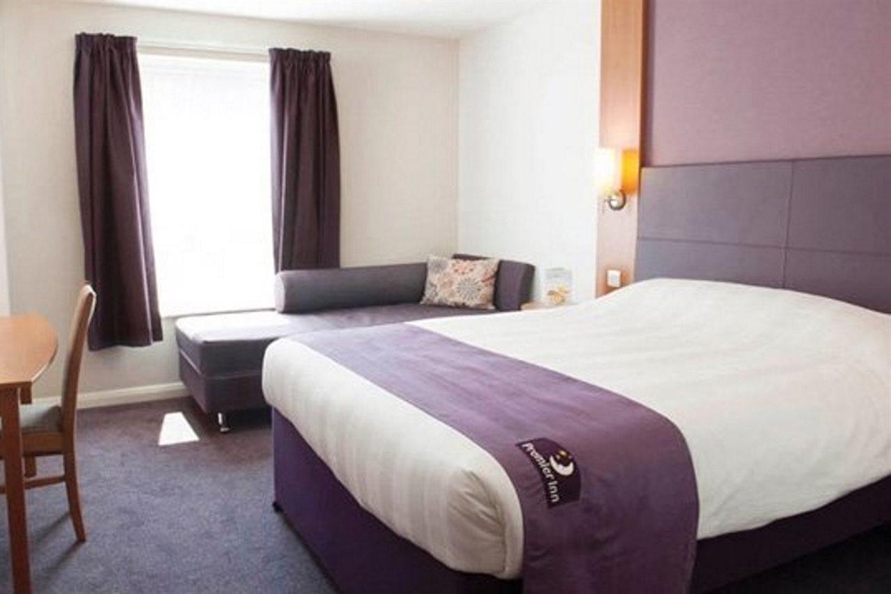 Premier Inn Kidderminster Esterno foto